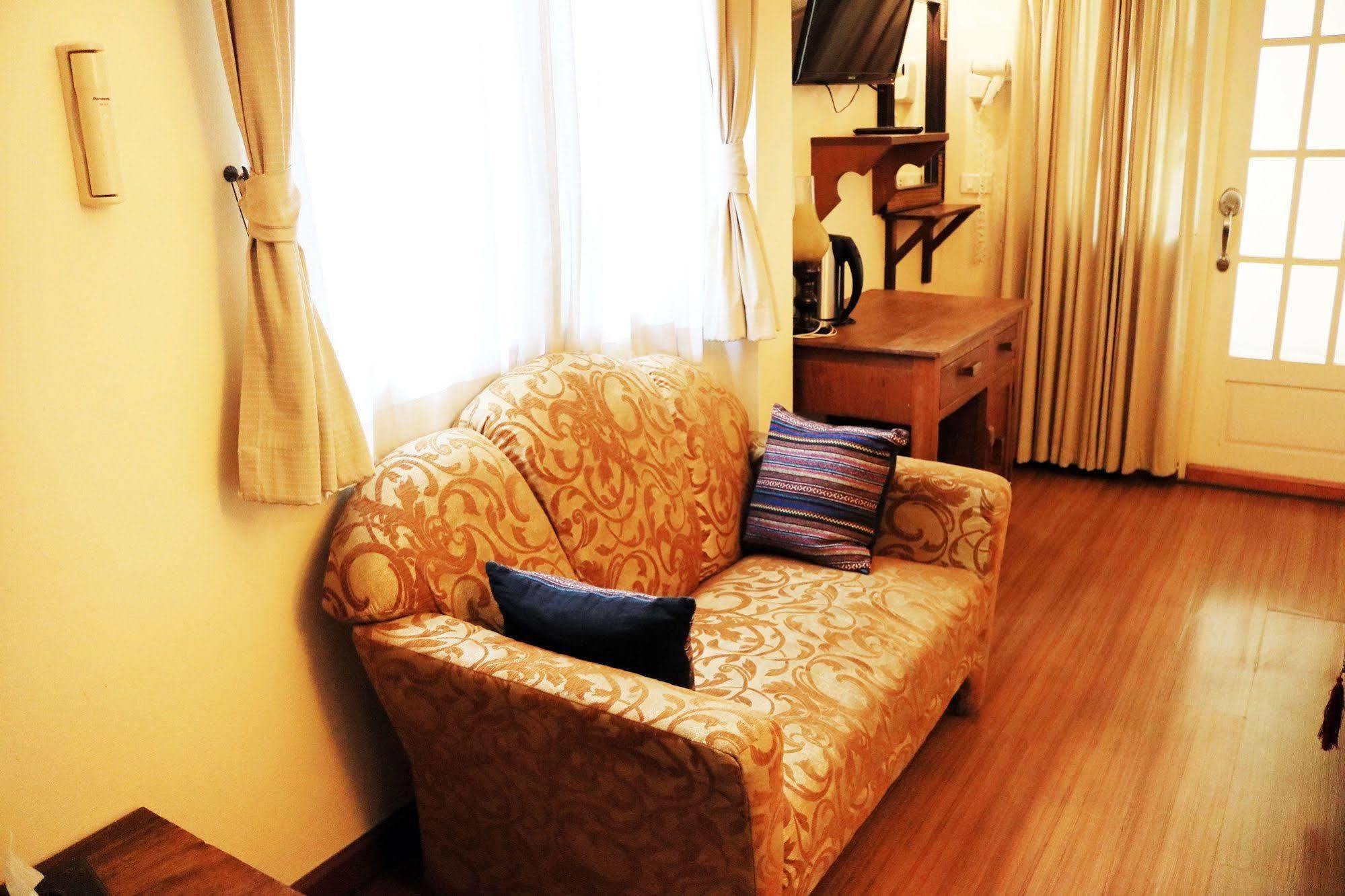 Bed and Breakfast I'M Happy à Chiang Mai Extérieur photo