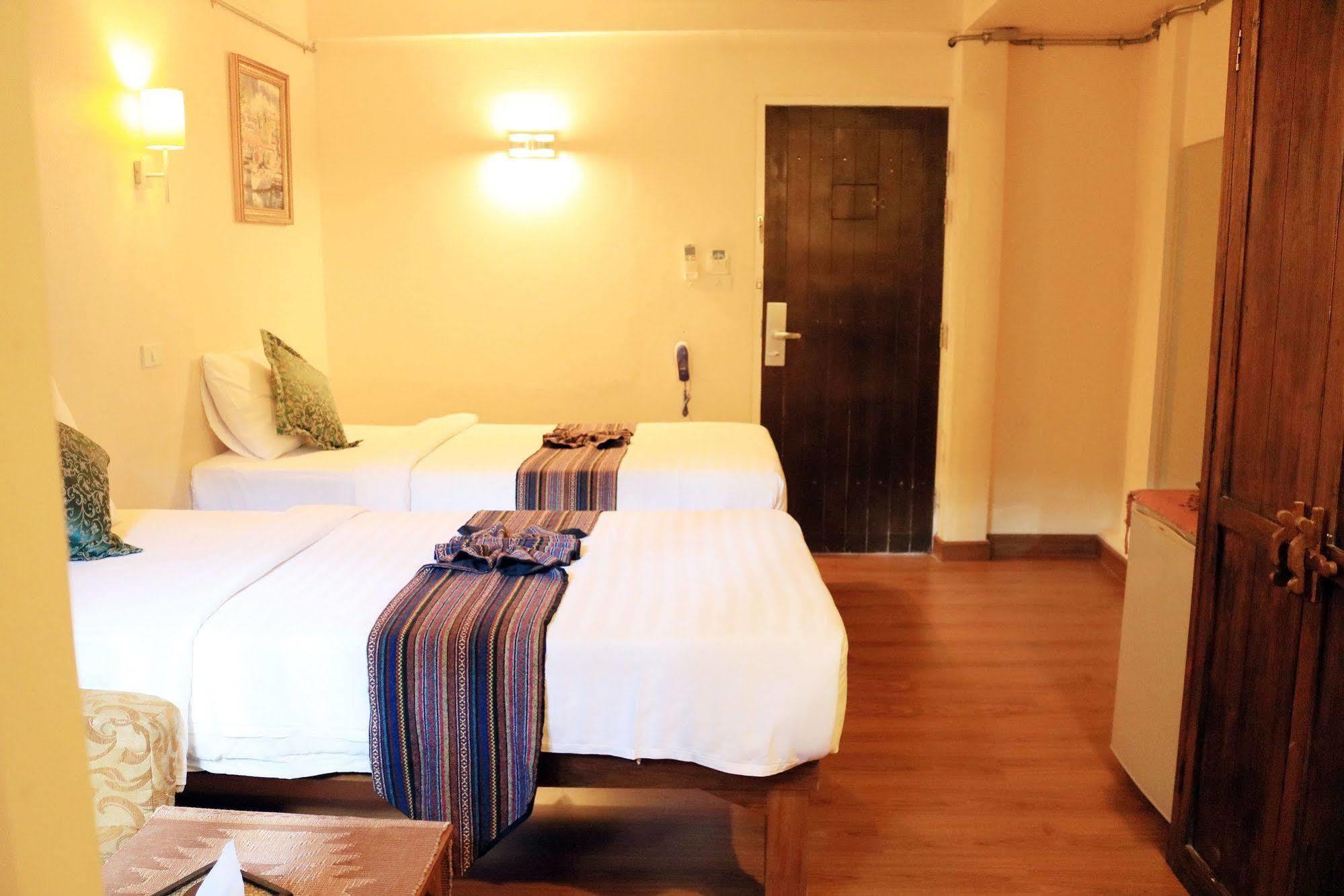 Bed and Breakfast I'M Happy à Chiang Mai Extérieur photo