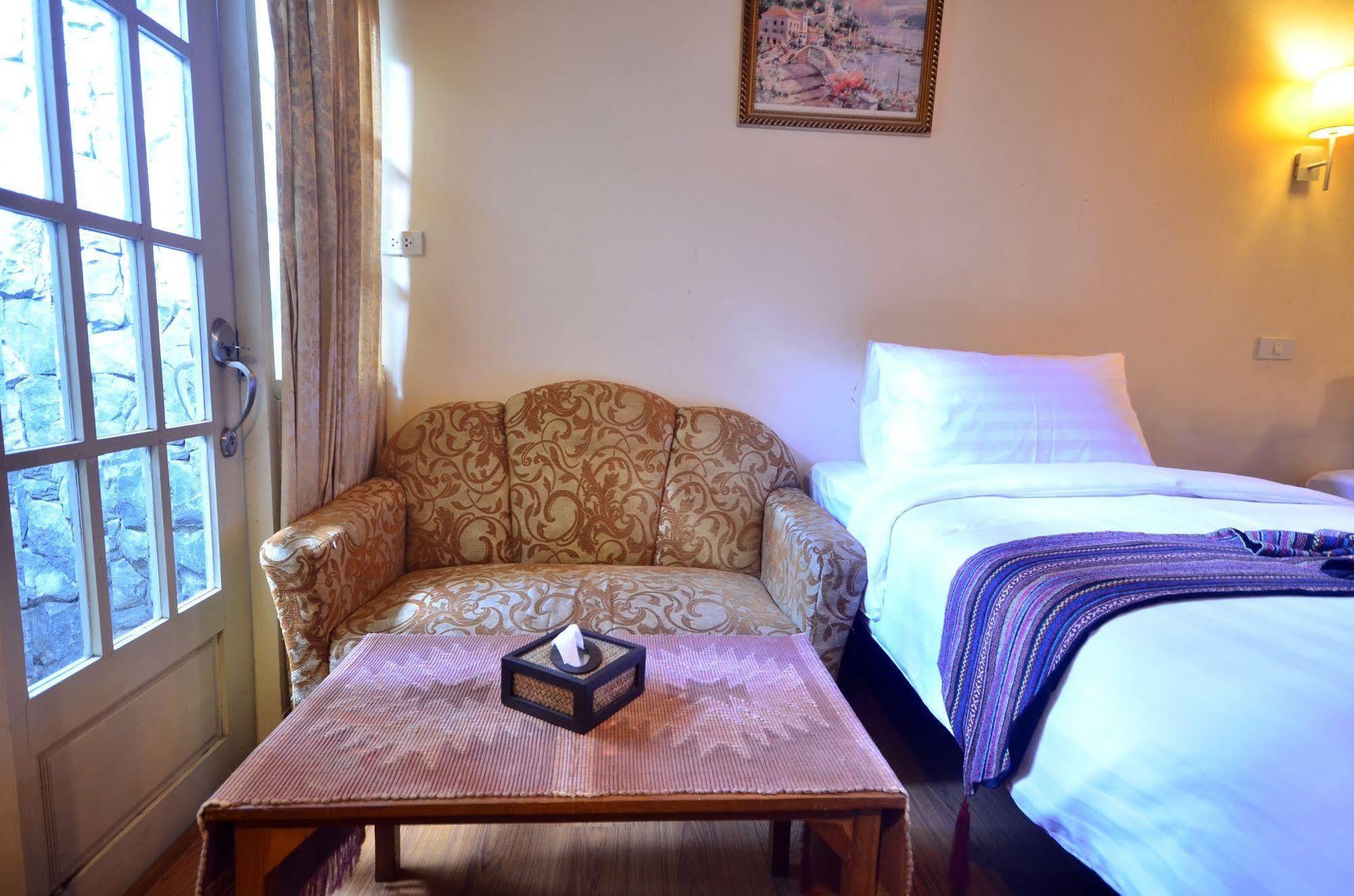 Bed and Breakfast I'M Happy à Chiang Mai Extérieur photo